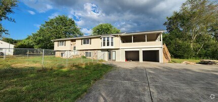 Building Photo - 169 Valleyview Dr