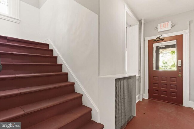 Foto del edificio - 216 Collingdale Ave