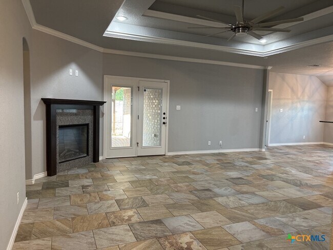 Foto del edificio - 1604 Granex Dr