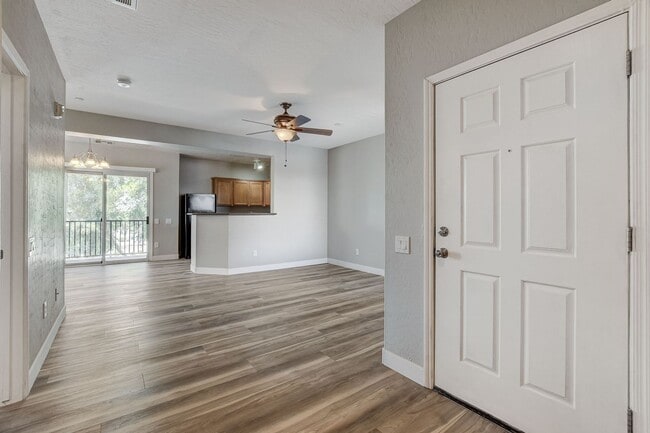 Foto del edificio - 3 Bedroom Condo