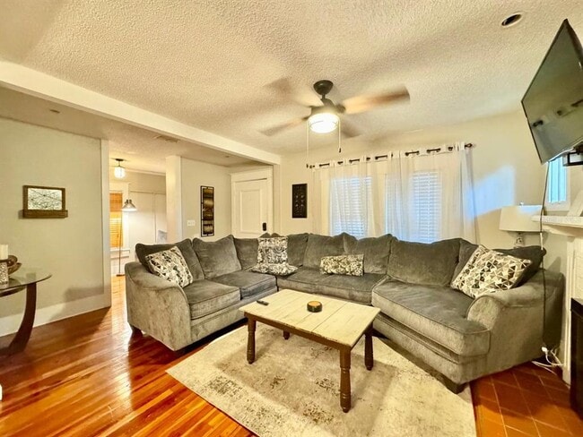 Foto del edificio - 6601 N Navin Ave