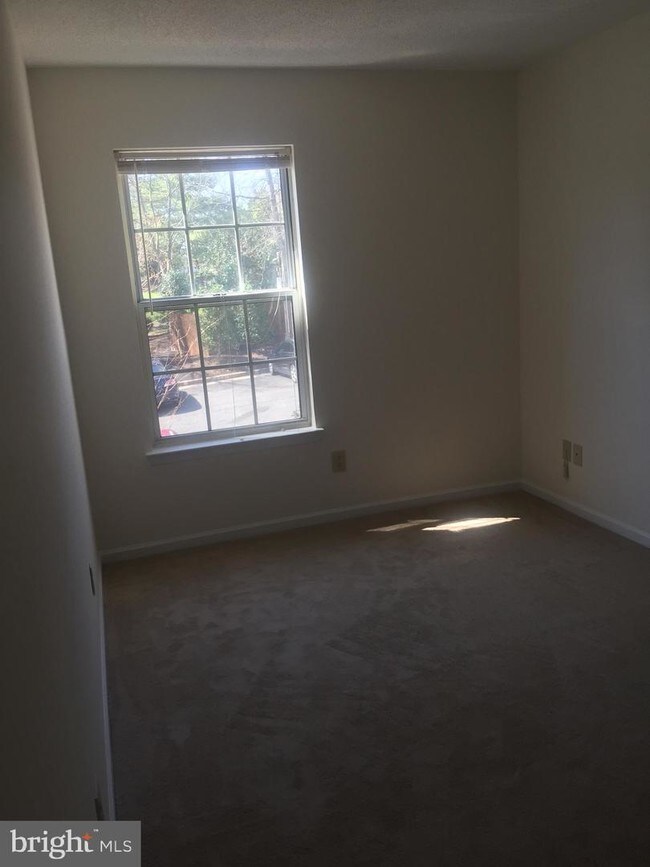 Foto del edificio - 12103 Greenwood Ct