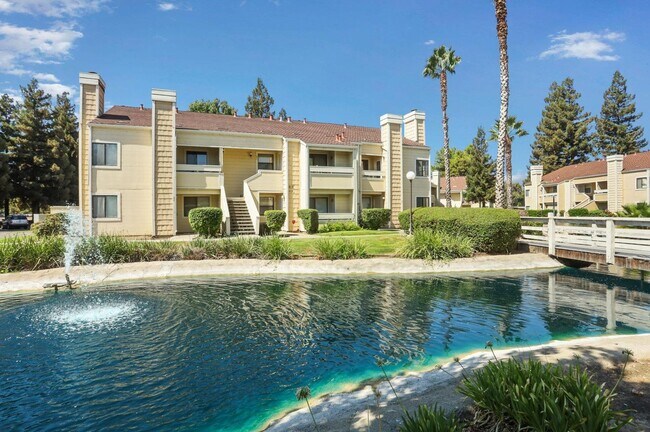 Foto del edificio - 1719 Pyrenees Ave