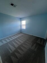 Building Photo - 105 Horizon River Dr Building Photo - 105 Horizon River Dr