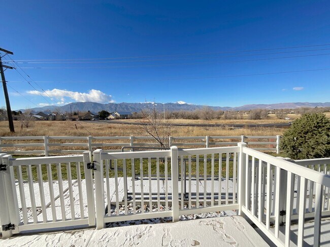 Foto del edificio - 3 Bedroom Townhome Available Near Hancock Expy & S Powers Blvd!