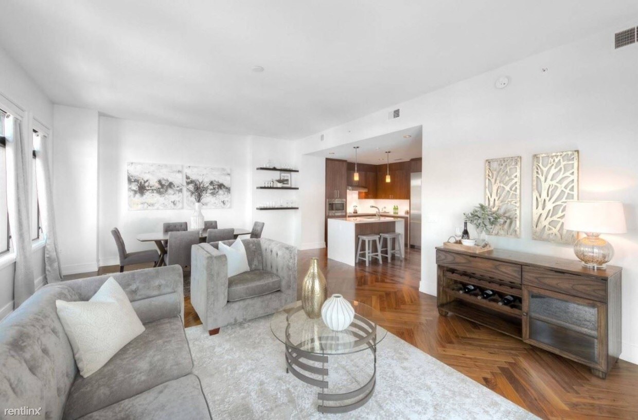 Foto principal - 2 br, 2 bath Condo - 383 Green Ridge Dr Apt 4