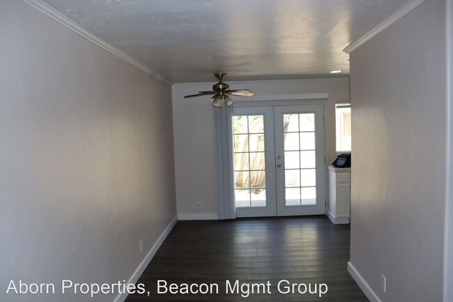 Building Photo - 3 br, 1.5 bath House - 3463 Ravendale Court