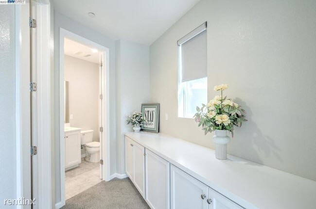 Building Photo - 1 br, 1 bath House - 5782 Sterling St
