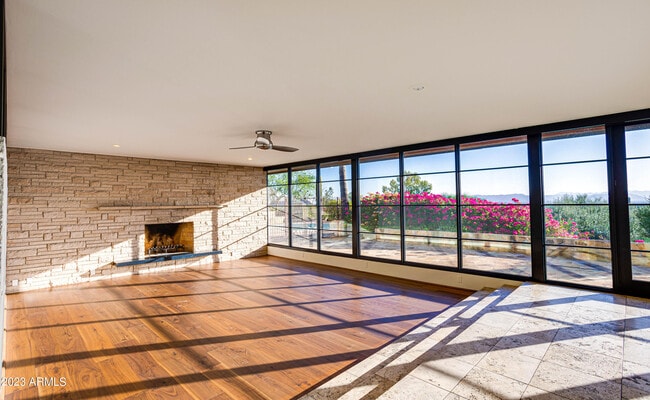 Foto del edificio - 5320 E Wonderview Rd