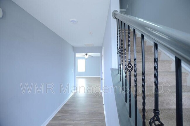 Building Photo - 120 Green Haven Dr