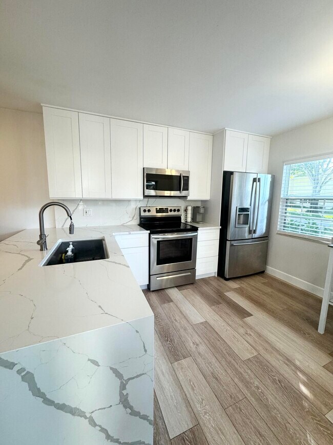 Foto del edificio - 8153 Chelsea Ct