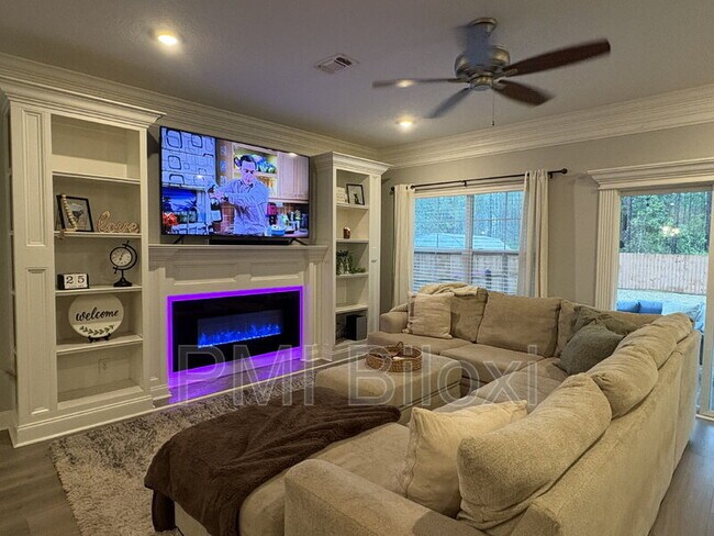 Foto del edificio - 211 Madison Pl Dr