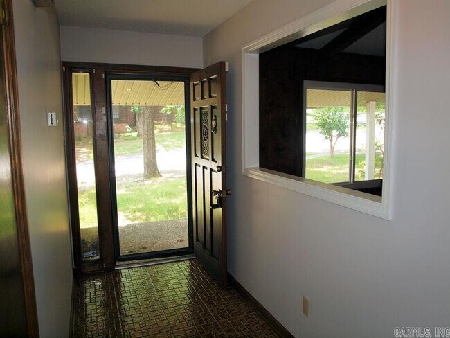 Foto del edificio - 11822 St Charles Blvd