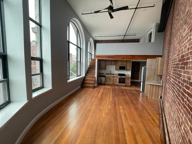 Building Photo - 340 Central Avenue