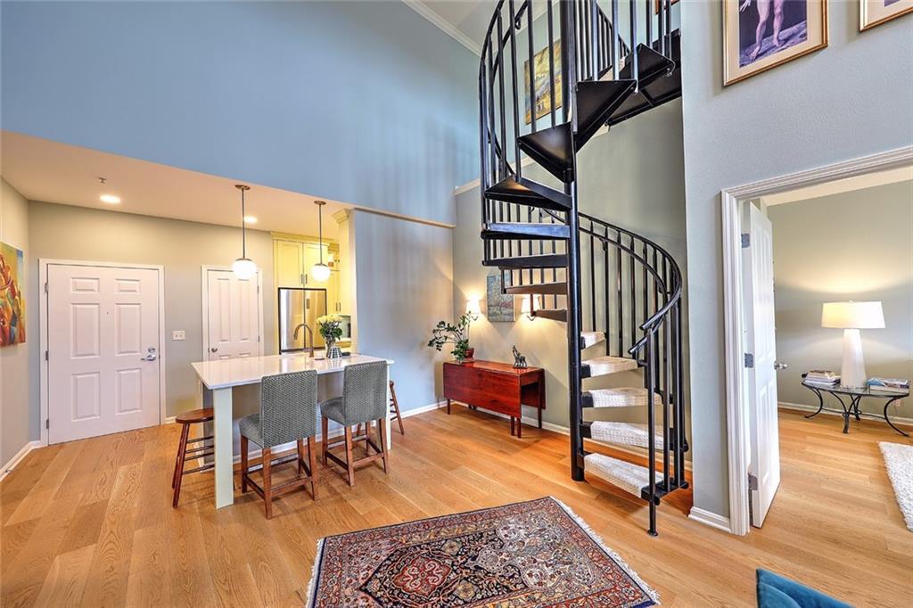 Foto principal - 1000 Providence Pl