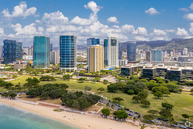 Aerial Photo - 1350 Ala Moana Blvd