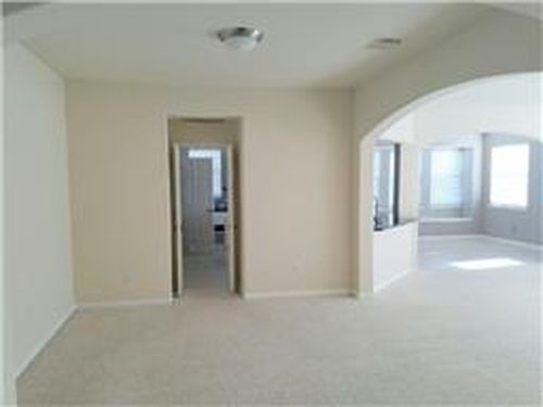 Building Photo - 2303 Cool Springs Ln