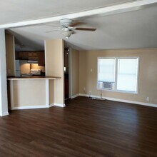 Building Photo - 2 Live Oak Ln