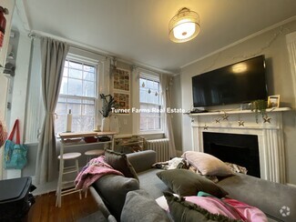 Building Photo - 5 Champney Pl