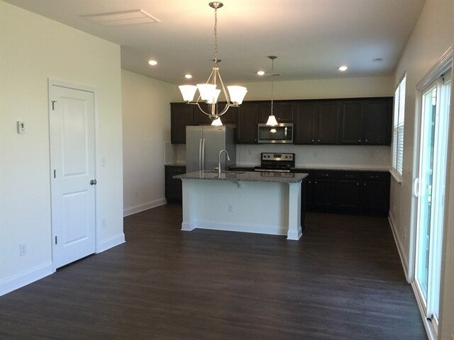 Foto del edificio - 156 Havenbrook Dr