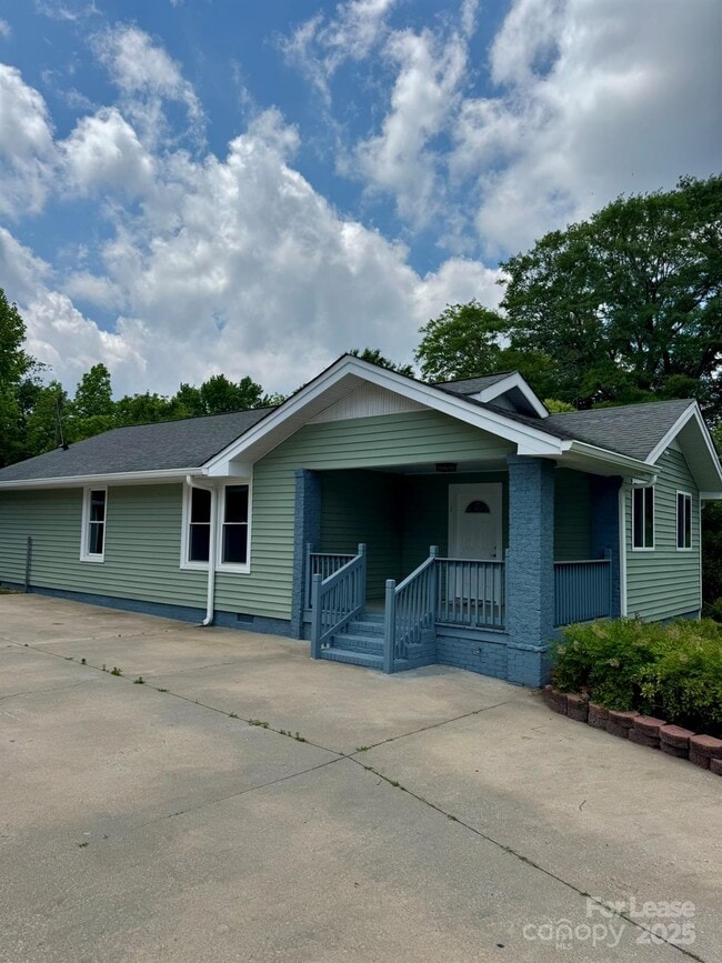Building Photo - 109 Broad St