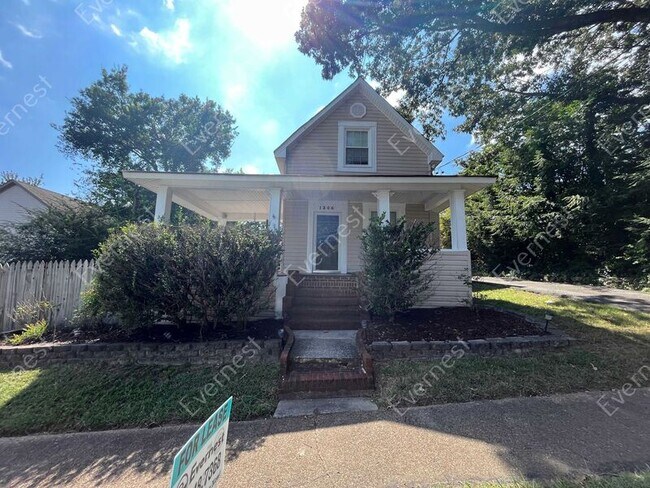 Building Photo - 1306 Normal Ave