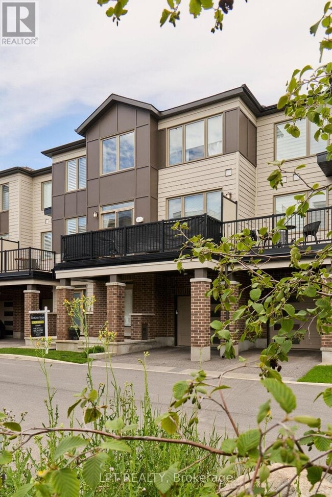 Building Photo - 815 Kiniw Private