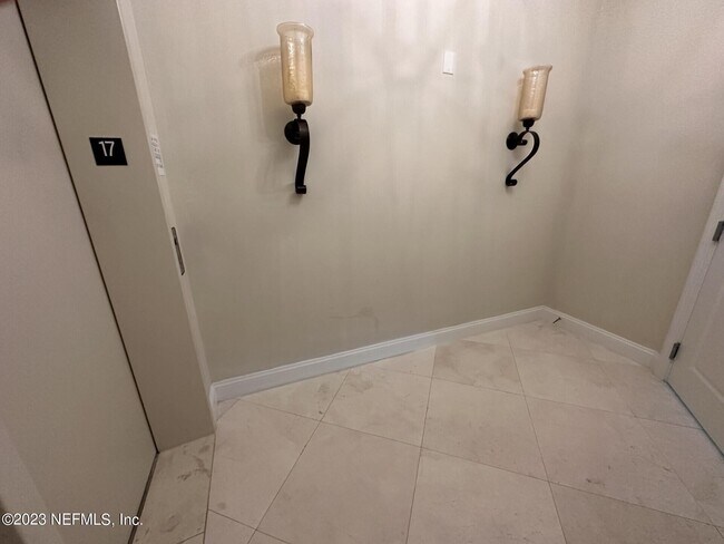 Foto del edificio - 1431 Riverplace Blvd