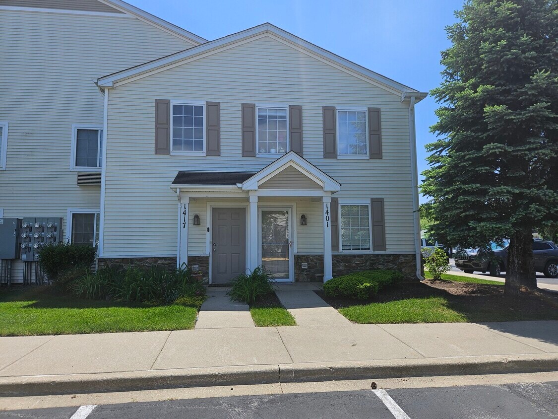 Foto principal - 1401 Silverstone Dr