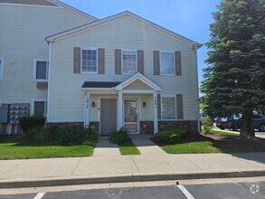 Building Photo - 1401 Silverstone Dr