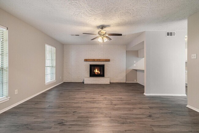 Foto del edificio - 11915 S Red Cedar Cir