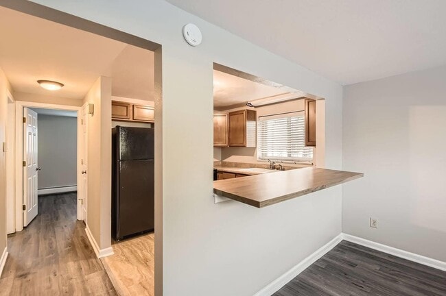 Photo - 2-Bed Retreat in Englewood – Rent includes heating, water, and trash Apartment