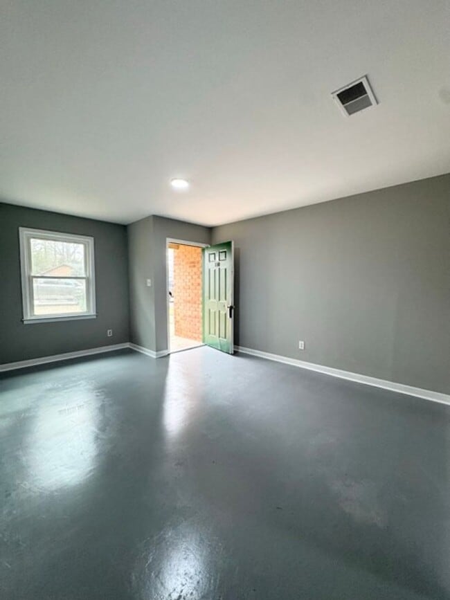 Foto del edificio - Freshly Remodeled & Move-In Ready!