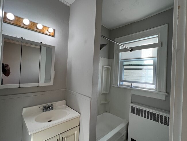 Building Photo - Nahant Apartment