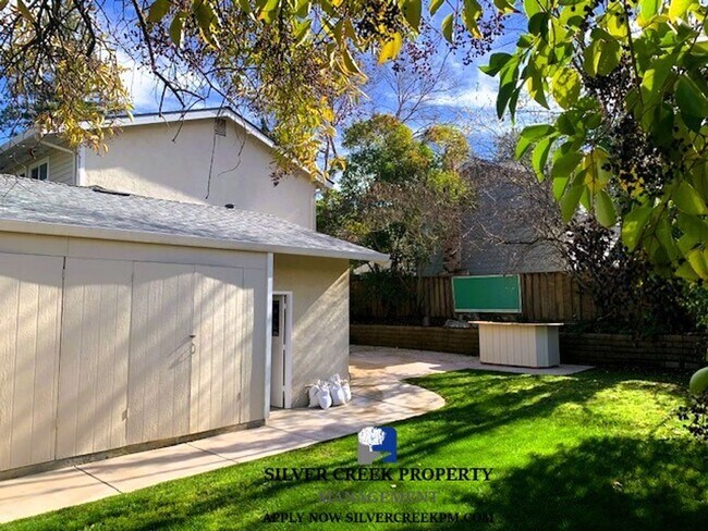 Building Photo - Solar-Powered Pleasanton House with Side A...