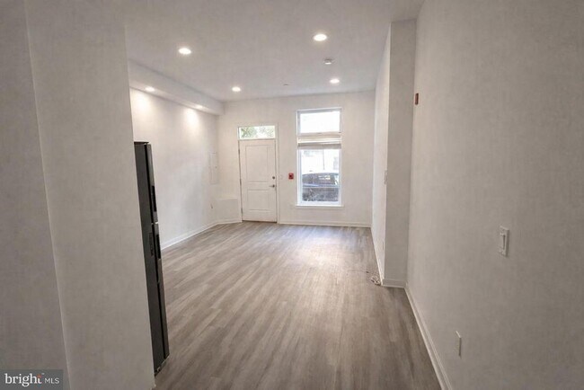 Foto del edificio - 1524 Ridge Ave