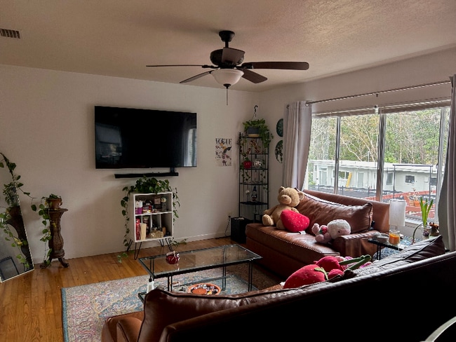 Foto del edificio - 745 NW 18th St