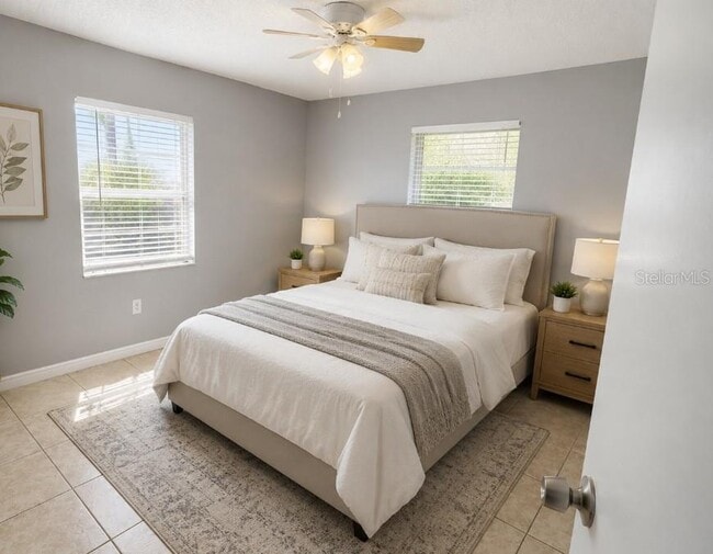 Building Photo - 2652 Lantana Ln