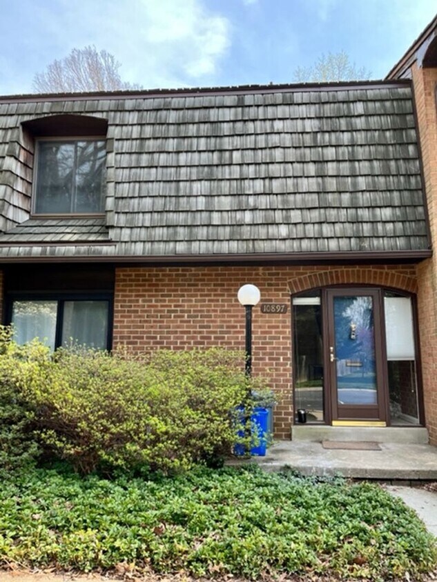 Foto principal - Excellent Potomac neighborhood!