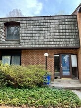 Building Photo - 10897 Deborah Dr
