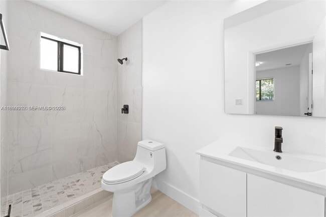 Building Photo - 3710 NW 13th Pl