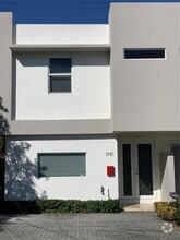 Building Photo - 3181 SW 24th St