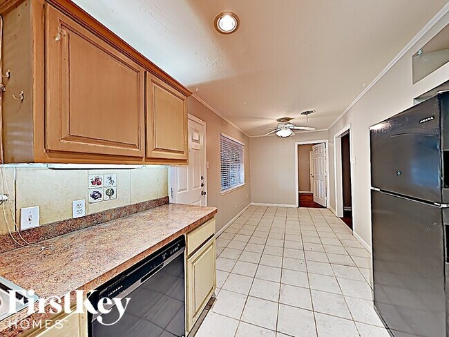 Building Photo - 4612 Motley Dr