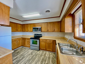 Building Photo - 2392 Crabapple Dr