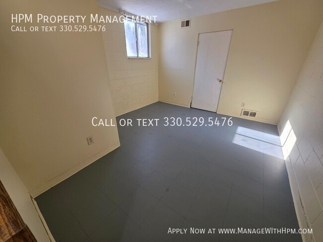 Foto del edificio - 1694 Karg Dr