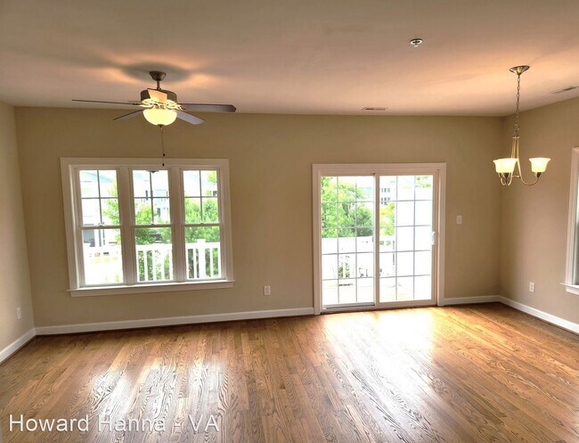 Foto del edificio - 2 br, 2 bath House - 605 Commonwealth Driv...