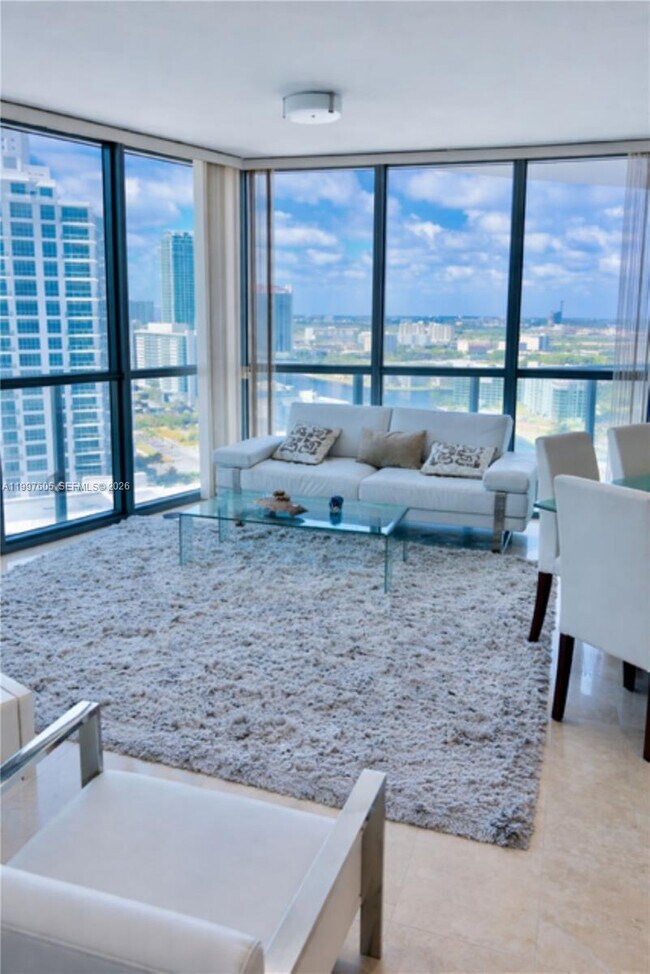 Foto del edificio - 3101 S Ocean Dr