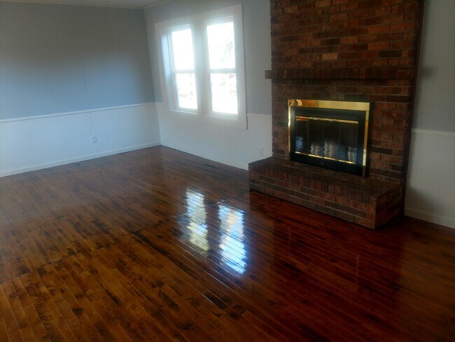 Foto del edificio - 1213 Irvine Ave NW