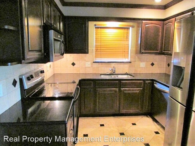 Building Photo - 3 br, 2.5 bath House - 4700 NW 59th Terr