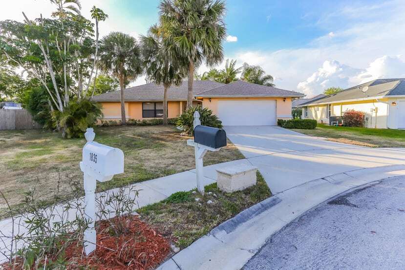 Foto principal - 1825 Lotus Ln